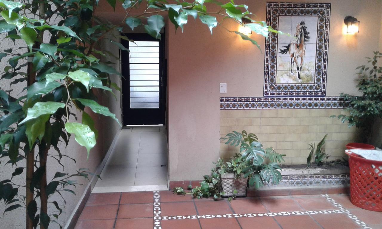 Blue House Apartment บัวโนสไอเรส ภายนอก รูปภาพ